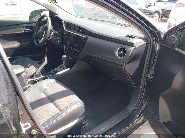 Toyota COROLLA SE 2018 5YFBURHE7JP780944 Image 5