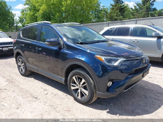 Toyota Rav4 Xle 2018 JTMRFREV9JJ183053 Image 1