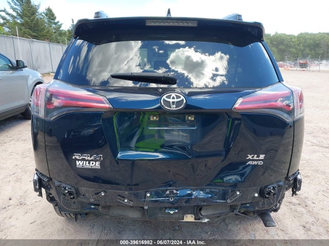 Toyota Rav4 Xle 2018 JTMRFREV9JJ183053 Image 16