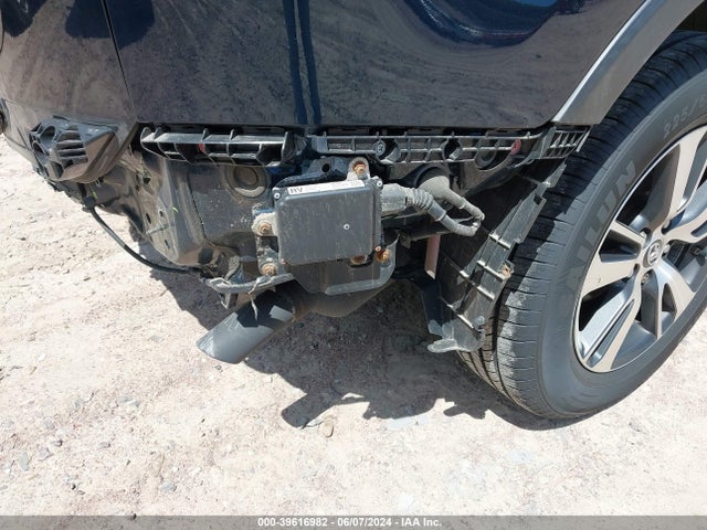 Toyota Rav4 Xle 2018 JTMRFREV9JJ183053 Image 17