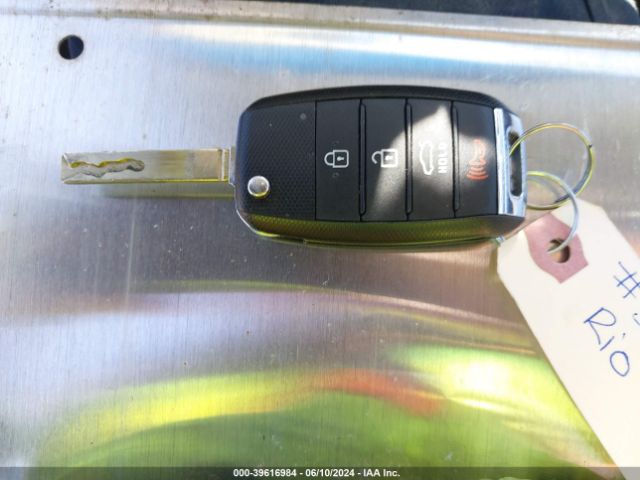3KPA25AD7LE313541 KIA Rio 5-door S