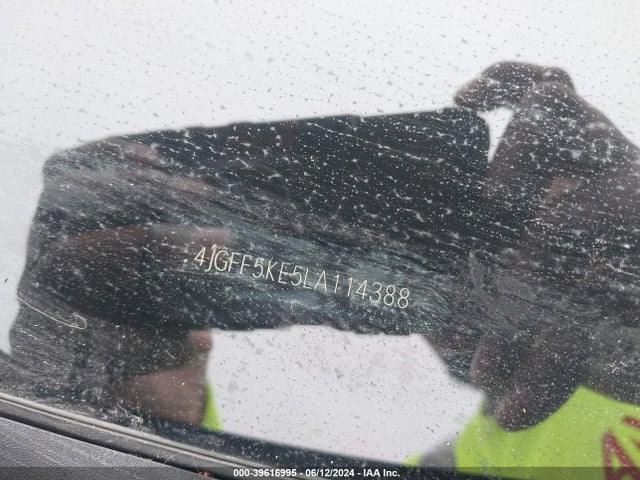4JGFF5KE5LA114388 Mercedes-Benz Gls 450 4matic