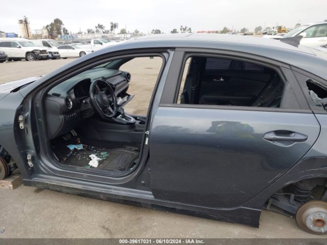 3KPF34AD1LE246724 KIA Forte Gt-line