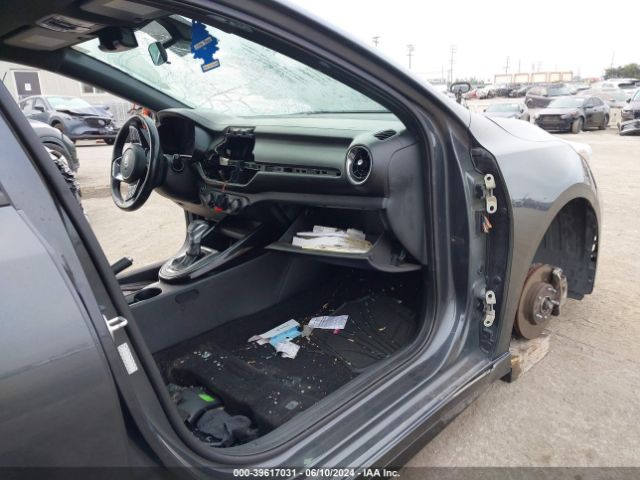 3KPF34AD1LE246724 KIA Forte Gt-line