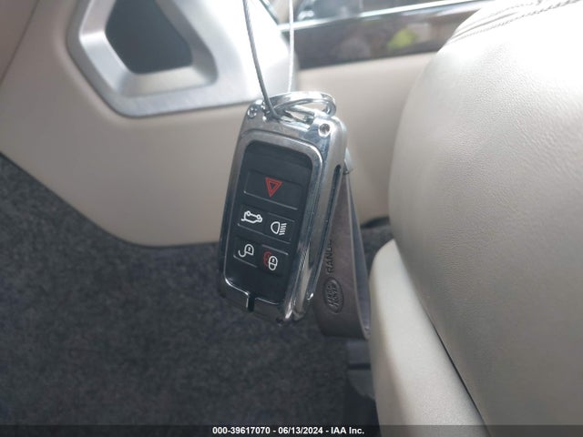 SALGS5RE0JA382748 Land Rover Range Rover 5.0l V8 Supercharged