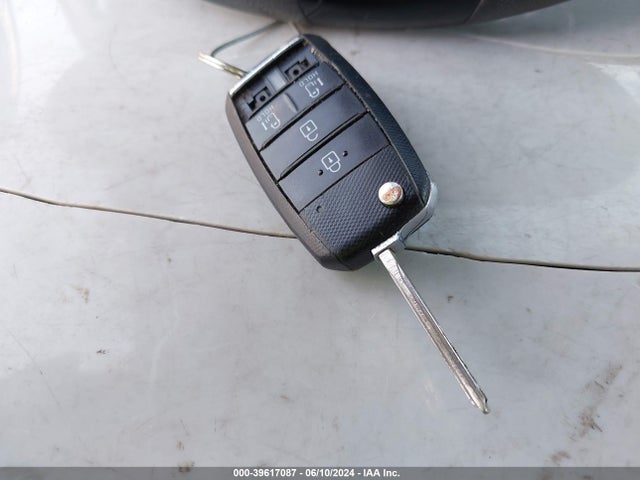 KIA SEDONA LX 2016 KNDMB5C15G6089164 Image 11