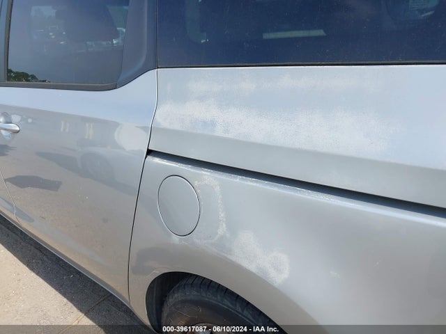 KIA SEDONA LX 2016 KNDMB5C15G6089164 Image 14