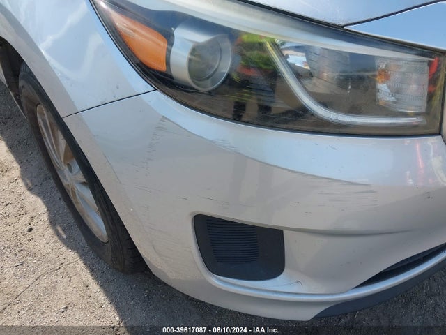KIA SEDONA LX 2016 KNDMB5C15G6089164 Image 6