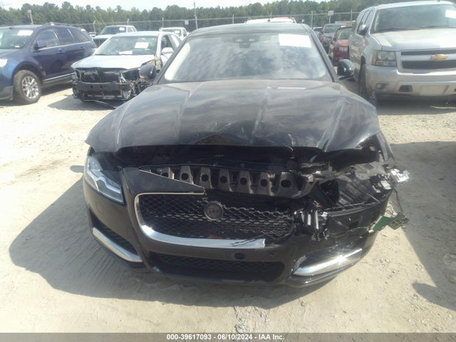 SAJBE4BV9GCY10392 Jaguar Xf 35t Prestige