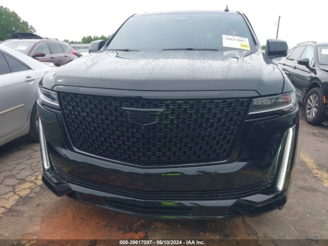 1GYS3AKL6NR316240 Cadillac Escalade 2wd Luxury