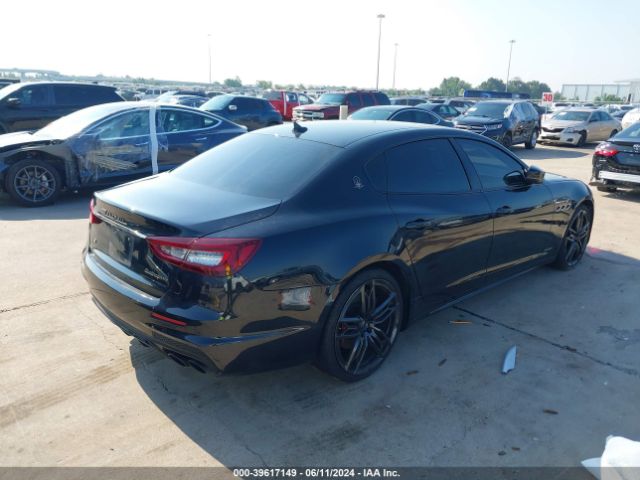 ZAM56YPS8K1332920 Maserati Quattroporte S Gransport