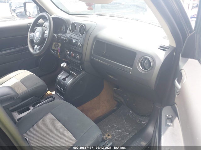 Jeep Patriot Altitude 2014 1C4NJPBA0ED893045 Image 5