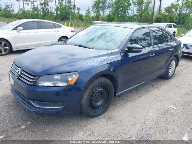 Volkswagen Passat 1.8t S 2014 1VWAS7A34EC027768 Image 2