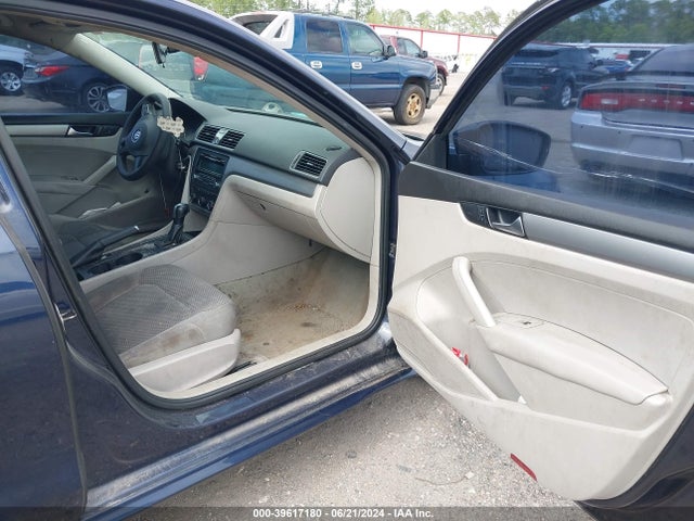 Volkswagen Passat 1.8t S 2014 1VWAS7A34EC027768 Image 5