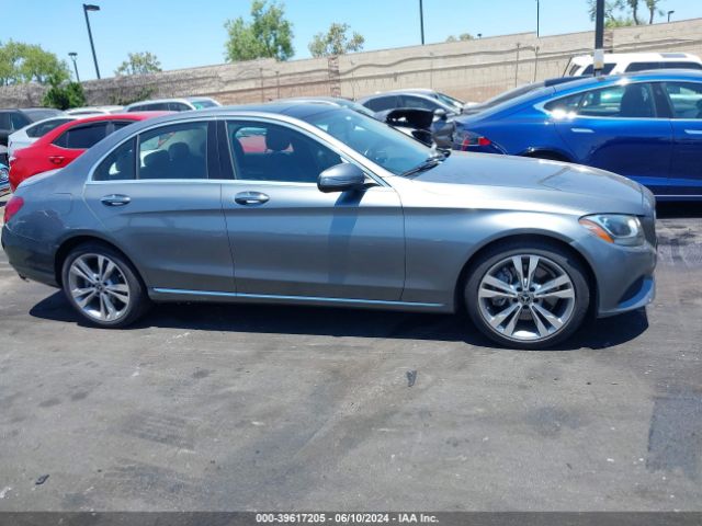 55SWF4JB5HU221542 Mercedes-Benz C 300 Luxury/sport
