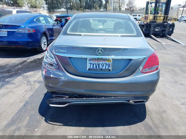 55SWF4JB5HU221542 Mercedes-Benz C 300 Luxury/sport