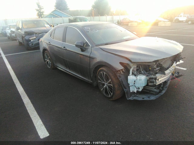 2019 4T1B11HK3KU827595 main image