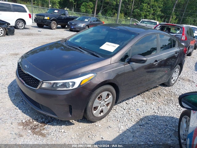 KIA FORTE LX 2018 3KPFL4A75JE182470 Image 2
