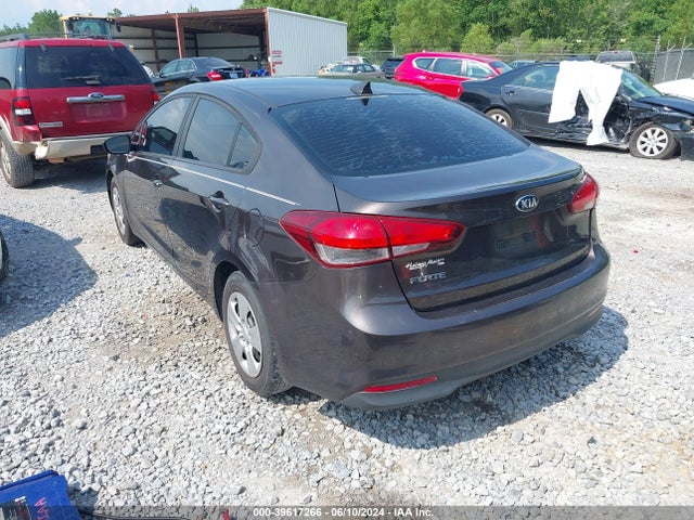 KIA FORTE LX 2018 3KPFL4A75JE182470 Image 3