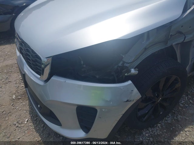 KIA Sorento 3.3l S 2019 5XYPG4A53KG595144 Image 18