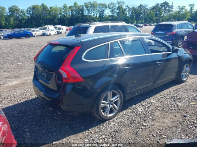 YV140MEK9F1264088 Volvo V60 T5 Premier