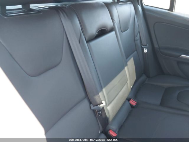 YV140MEK9F1264088 Volvo V60 T5 Premier