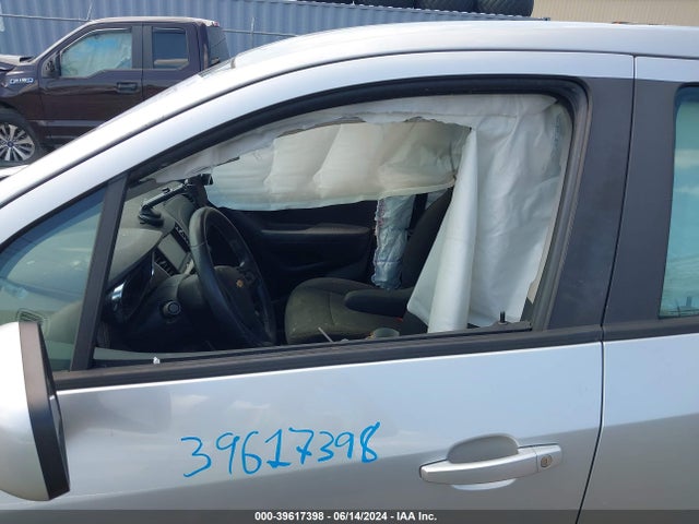 Chevrolet TRAX LS 2017 KL7CJKSB8HB209715 Image 13