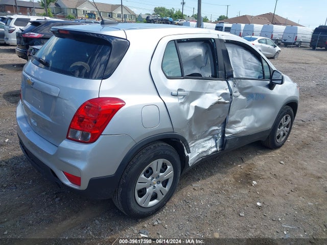 Chevrolet TRAX LS 2017 KL7CJKSB8HB209715 Image 4