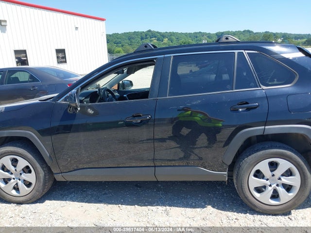 Toyota RAV4 LE 2019 JTMH1RFV3KJ006816 Image 14