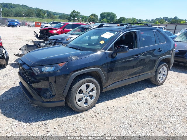Toyota RAV4 LE 2019 JTMH1RFV3KJ006816 Image 2