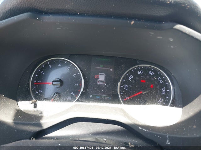 Toyota RAV4 LE 2019 JTMH1RFV3KJ006816 Image 7