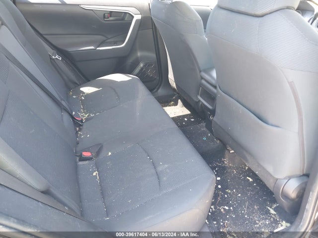 Toyota RAV4 LE 2019 JTMH1RFV3KJ006816 Image 8