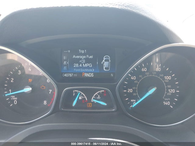 Ford ESCAPE SE 2018 1FMCU0GD2JUB08099 Image 7