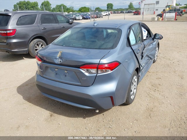 Toyota COROLLA LE 2022 5YFEPMAE2NP329508 Image 4