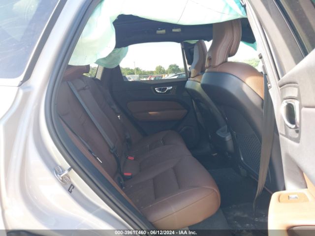 YV4L12RK5N1035612 Volvo Xc60 B5 Momentum