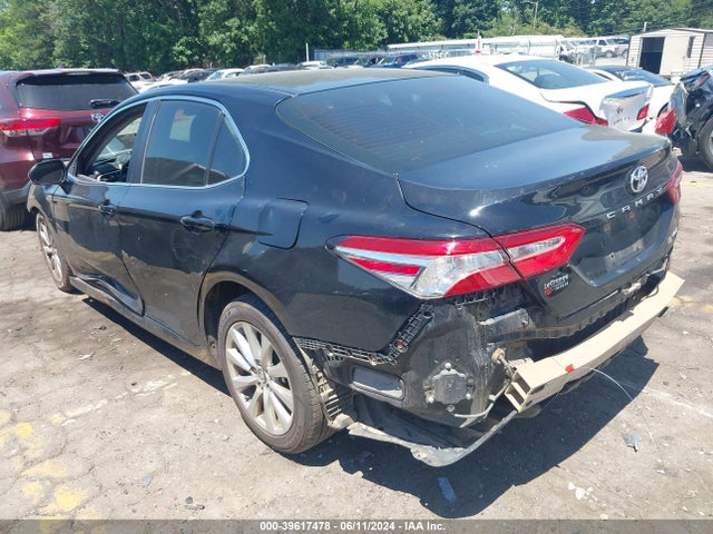 Toyota CAMRY LE 2018 4T1B11HK7JU550917 Image 3