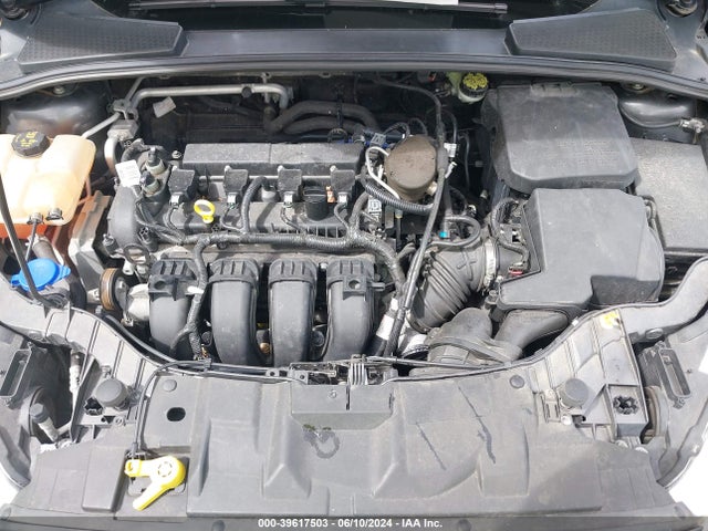 Ford FOCUS SE 2016 1FADP3F21GL216395 Image 10