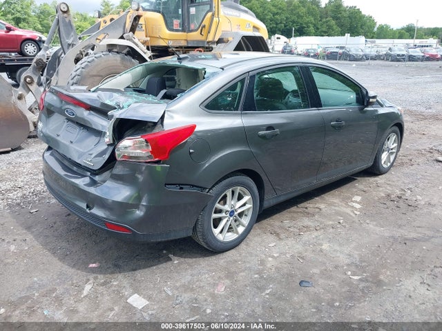 Ford FOCUS SE 2016 1FADP3F21GL216395 Image 4