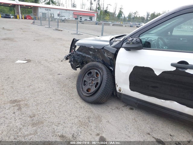 Ford Police Interceptor Utility 2018 1FM5K8AR9JGB47532 Image 6