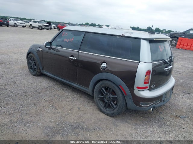 2008 MINI COOPER S CLUBMAN WMWMM33538TP88214 Photo 2