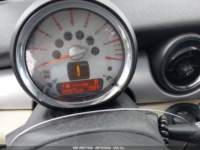 2008 MINI COOPER S CLUBMAN WMWMM33538TP88214 Photo 6