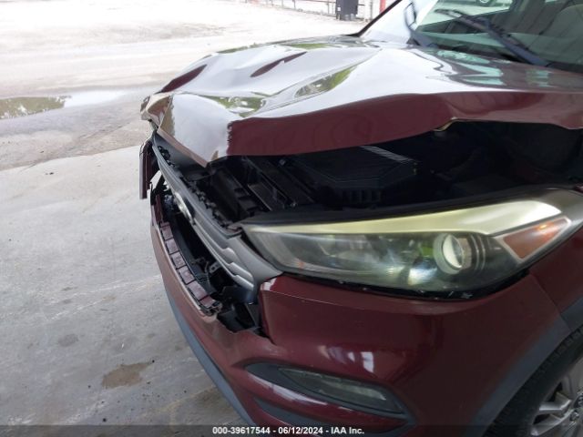 KM8J33A40JU600702 Hyundai TUCSON SEL