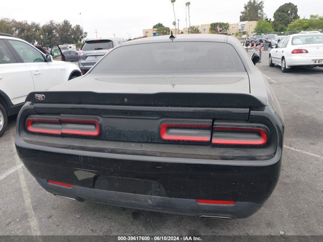 2C3CDZAG3LH218620 Dodge Challenger Sxt