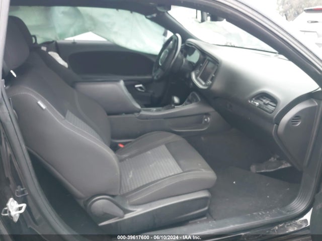 2C3CDZAG3LH218620 Dodge Challenger Sxt