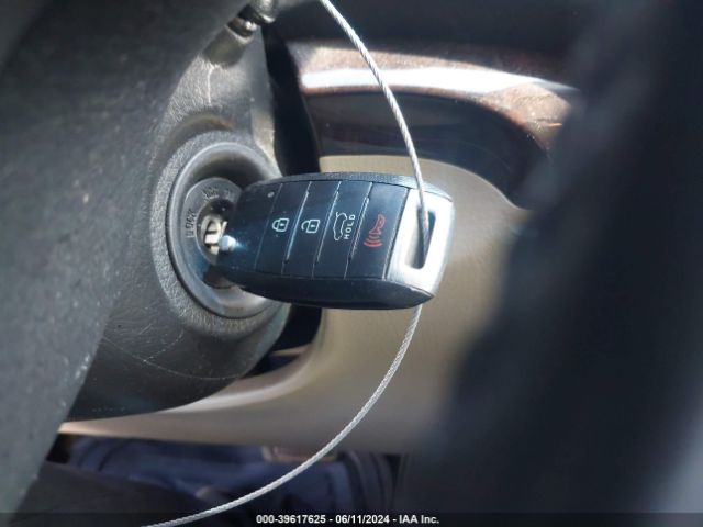 5XYKT3A6XFG641504 KIA SORENTO LX