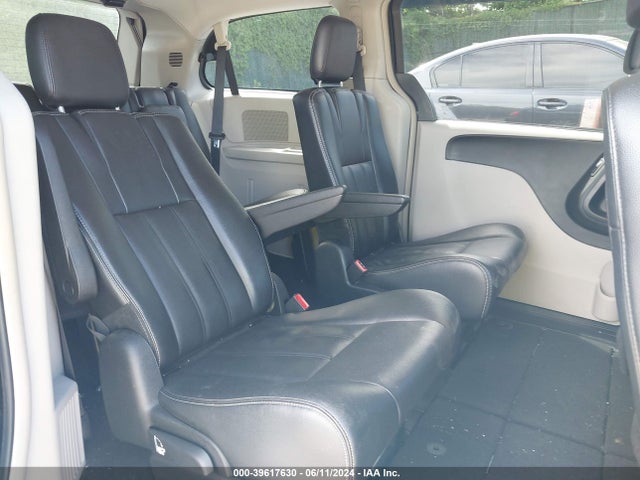 2C4RC1BG2ER363332 Chrysler Town & Country Touring