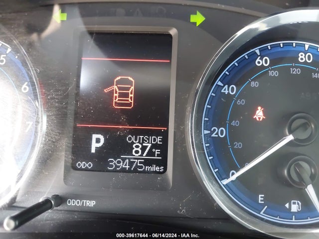 Toyota COROLLA LE 2017 5YFBURHE2HP643758 Image 16