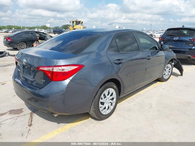 Toyota COROLLA LE 2017 5YFBURHE2HP643758 Image 4