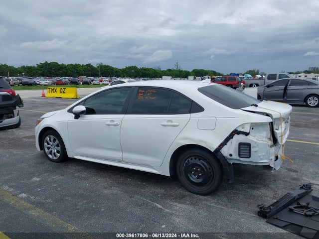 Toyota COROLLA LE 2021 5YFEPMAE1MP152755 Image 15