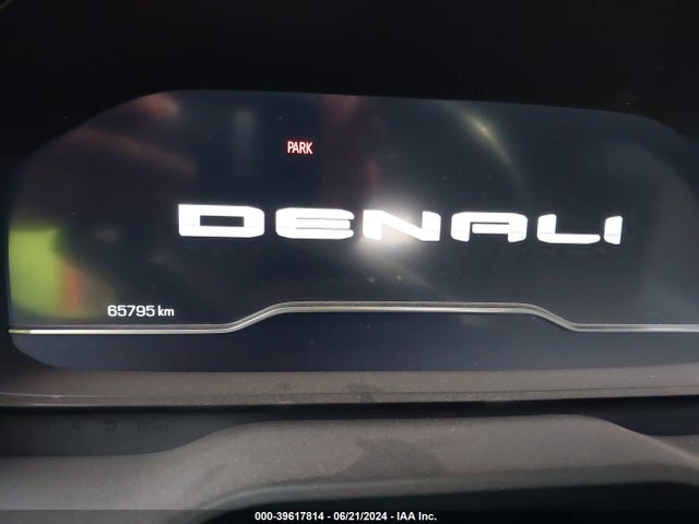 1GKS1JKT4NR213947 GMC Yukon Xl 2wd Denali